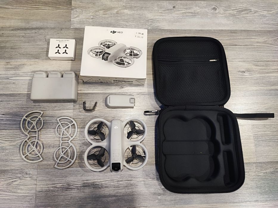 DJI Neo в гаранция, с 5 батерии, зарядно и аксесоари