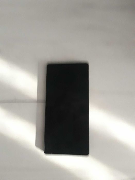 Продава Samsung S25 ultra