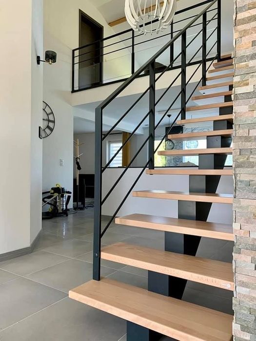 Scări metalice de interior și exterior