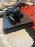 Playstation 4 cu 2 controllere