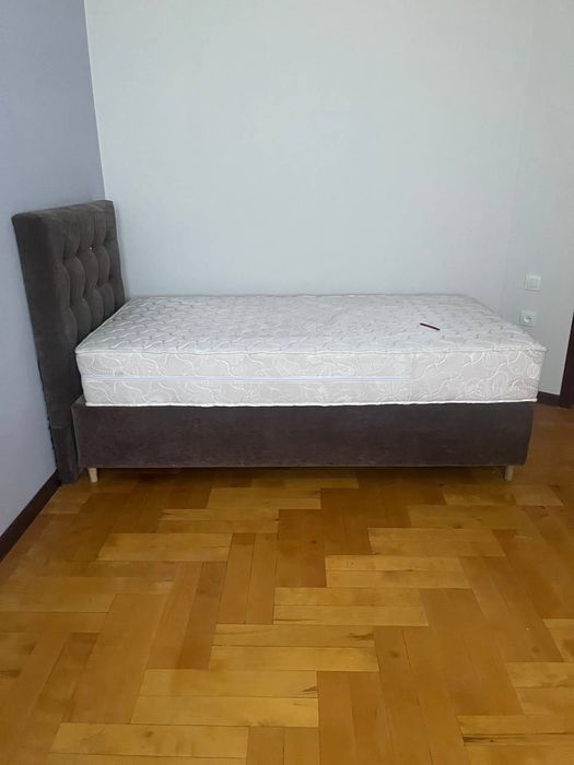 Продам односпальную кровать