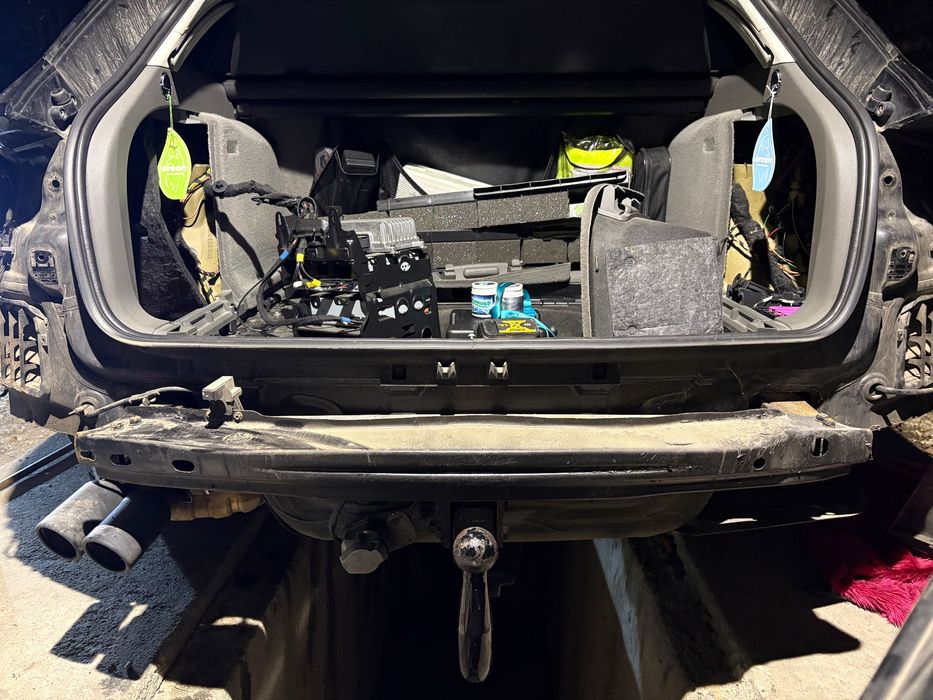 Carlig remorcare Audi A4 B8