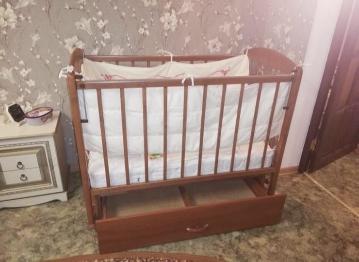 Детская кровать с матрасом