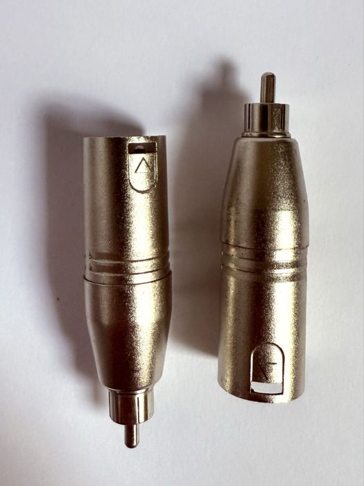 Vand 2 adaptoare RCA tata ->XLR tata