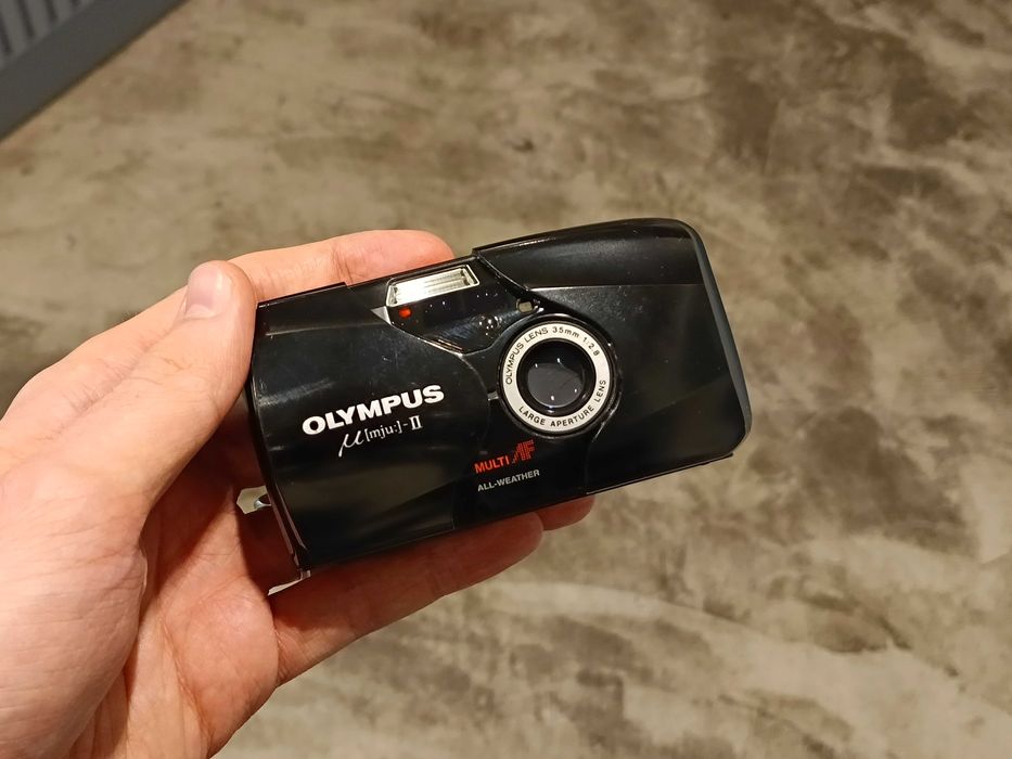 Olympus Mju II f/2.8 Black