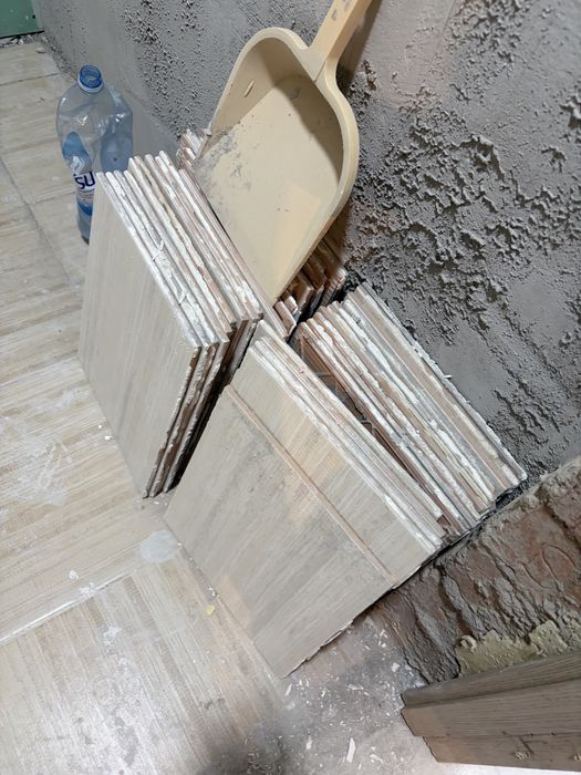 Продам кафель фартук шкаф почти даром