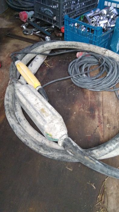 Vibrator beton ENAR 220v cu generator incorporat