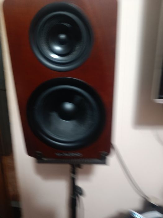 Monitoare profesionale M-AUDIO M3-8