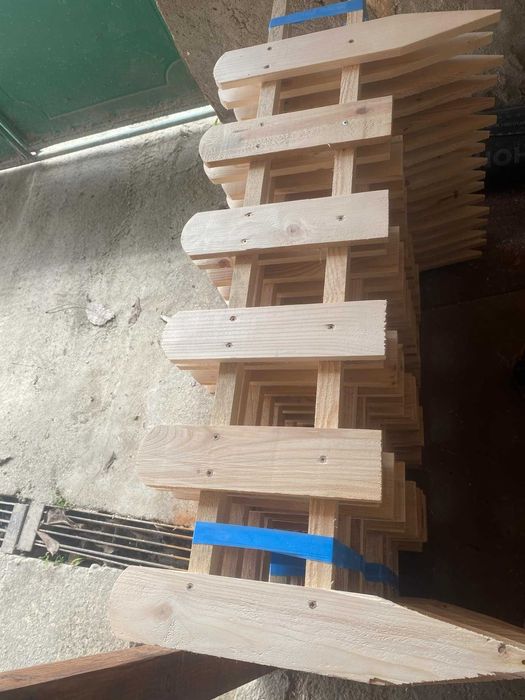 Дървена декоративна ограда