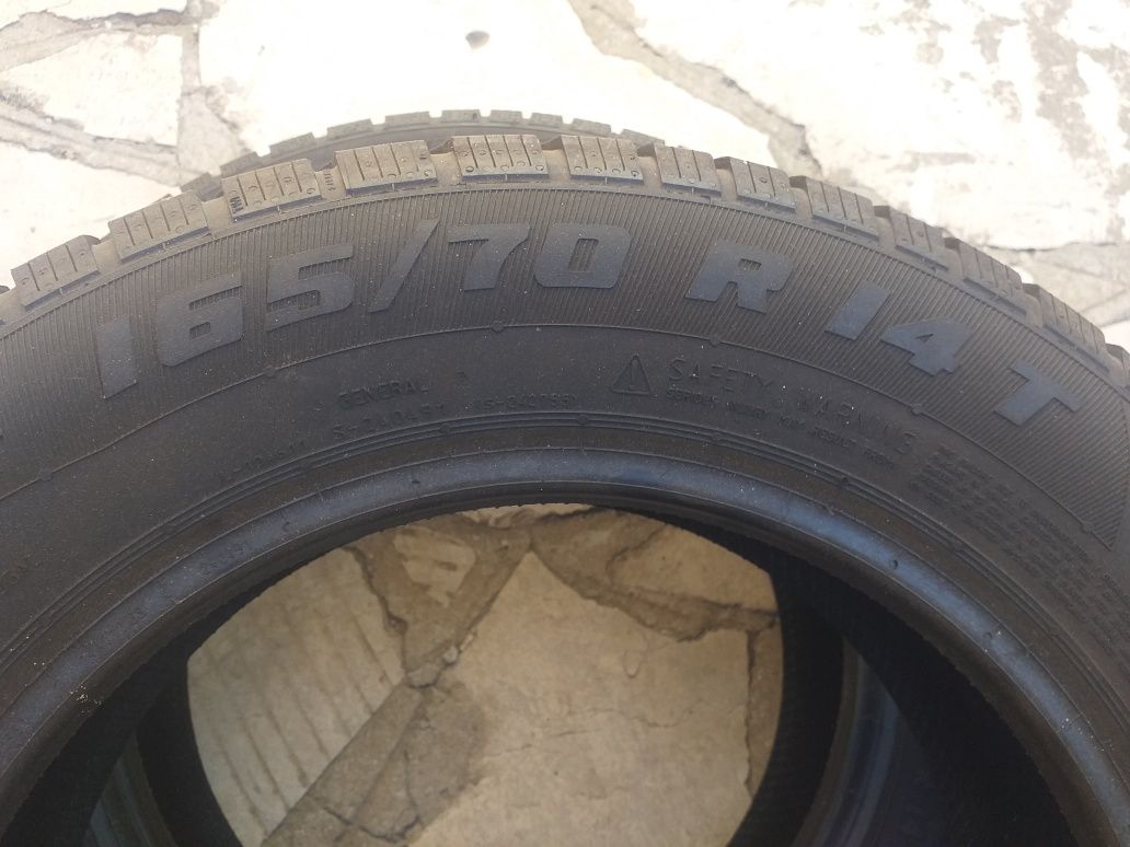 Гуми два броя 165/70/14