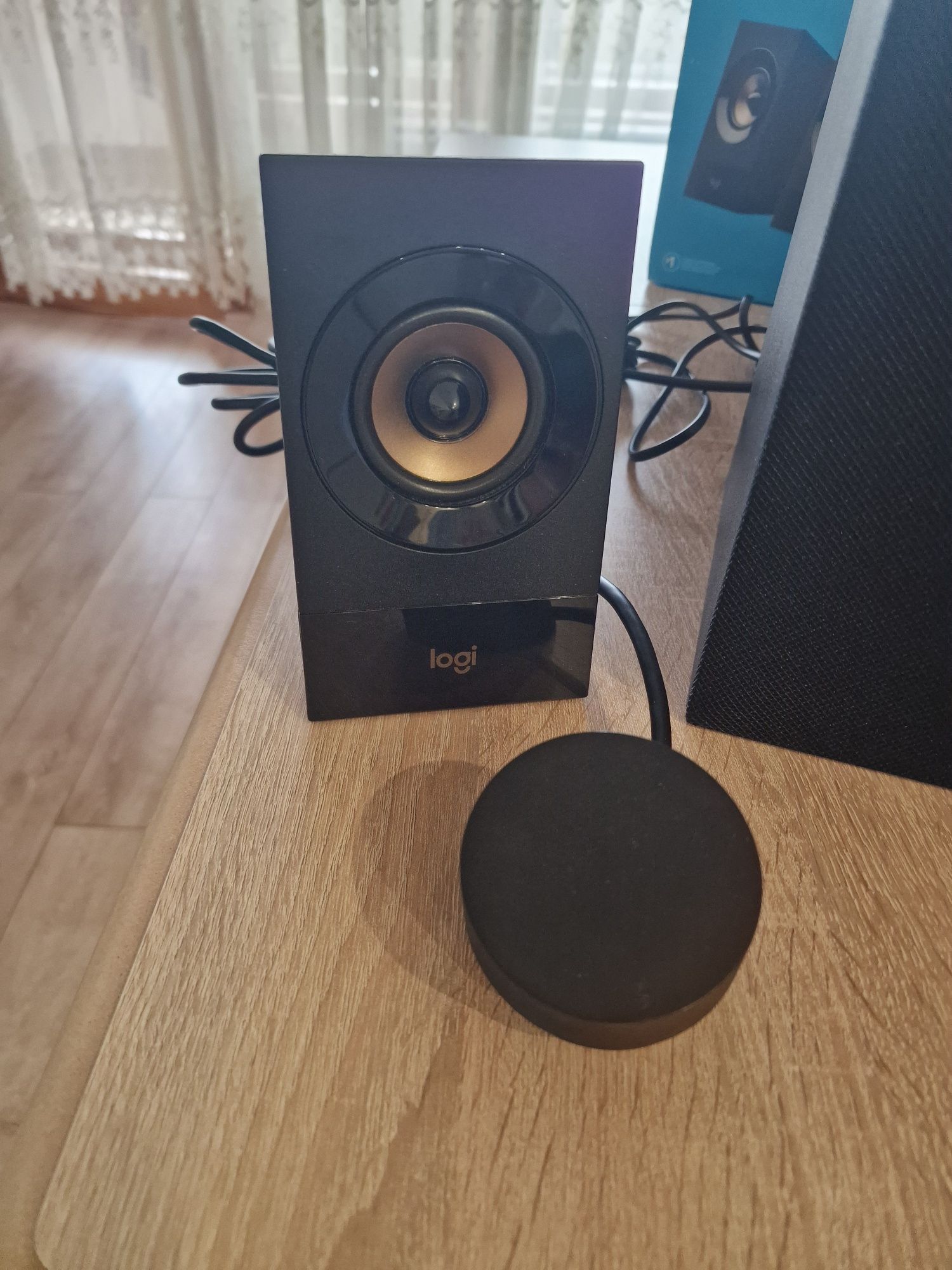 Аудио система Logitech 2.1 Speakers Z533, 120W