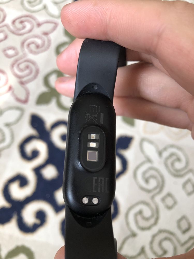 продам MIBAND 6