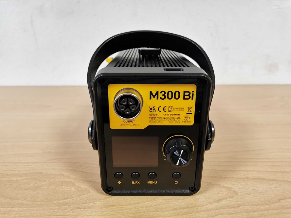 Godox KNOWLED M300Bi 330W Bi-Color диодно постоянно осветление