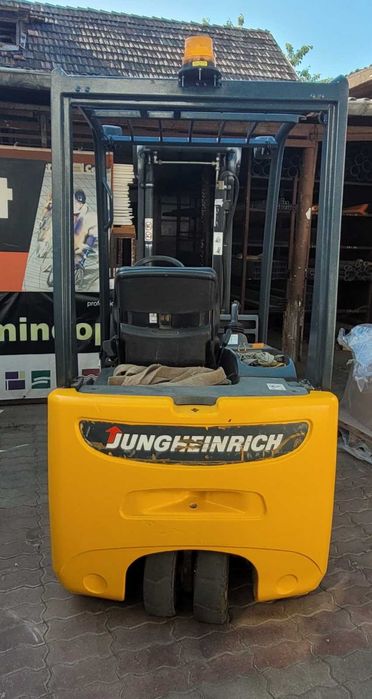 Electrostivuitor Jungheinrich 1.6tone baterie 48v schimbata recent