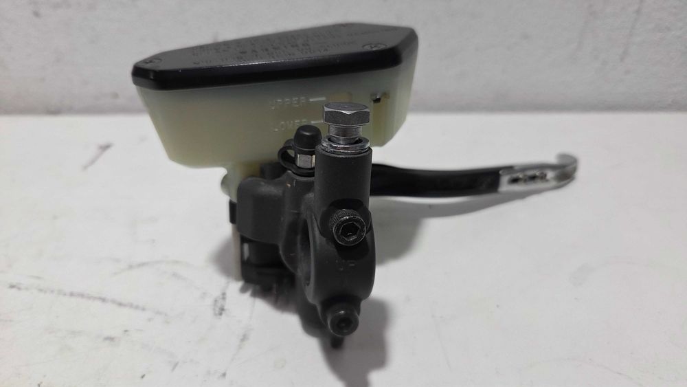 Kawasaki Z1000 2010-2013 scarite pompa frana