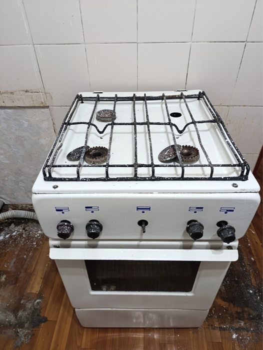 Продам Компактная газовая плита с духовкой