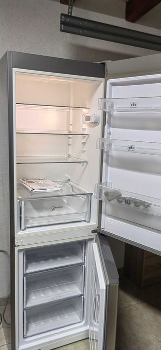 Vand Combina frigorifica WHIRLPOOL