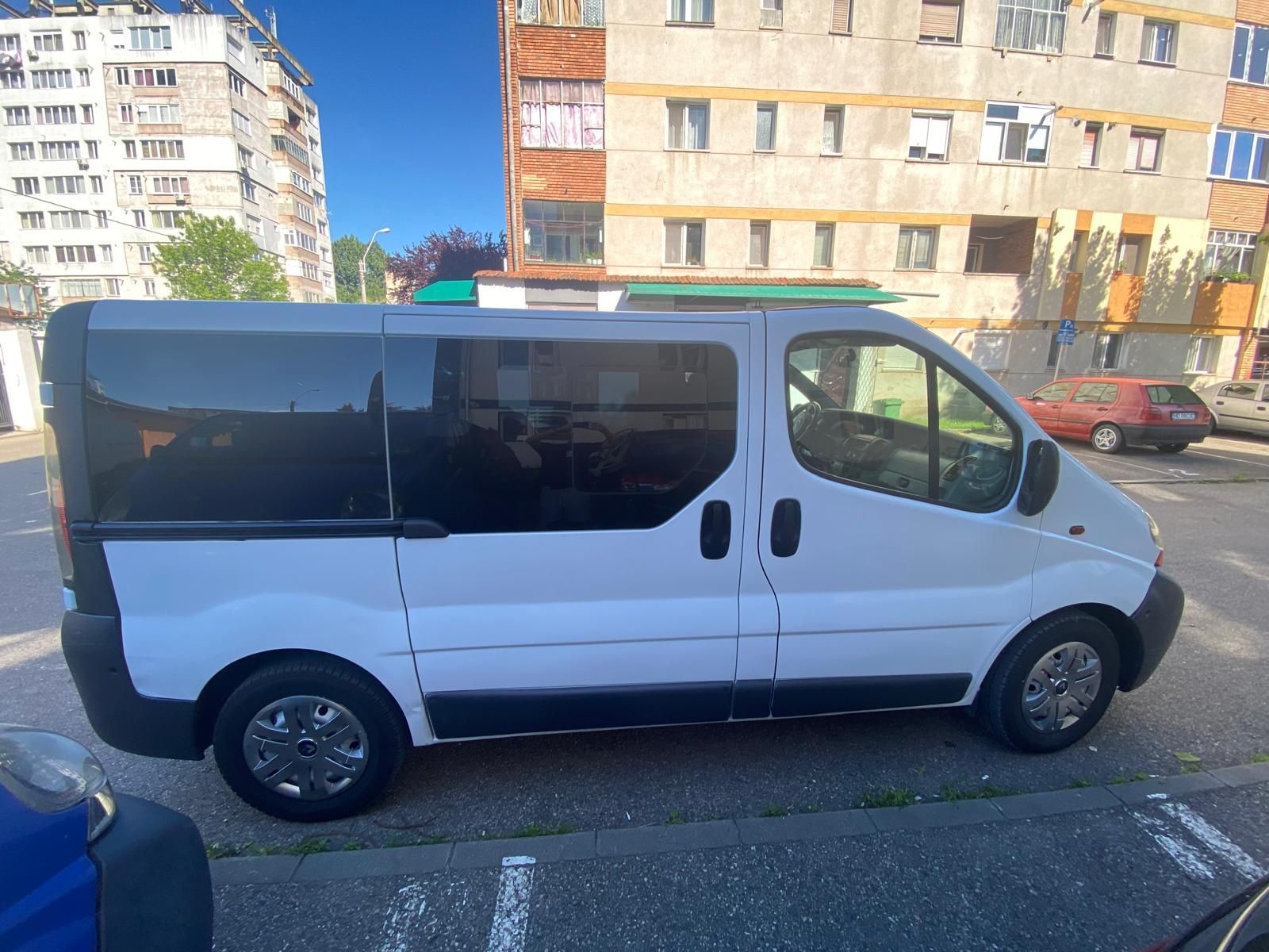 Opel vivaro ,trafic ,nissan primastar,1,9 diesel,9 locuri