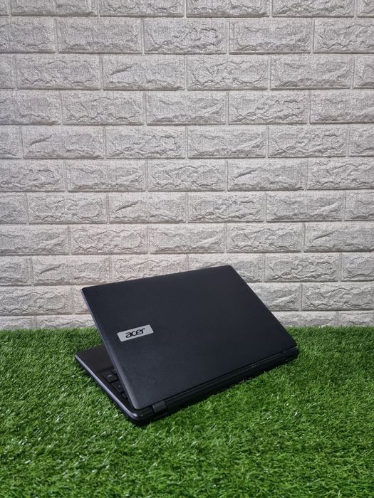 Acer Aspire ES1-512. Арзон ноутбук сураганлар учун.