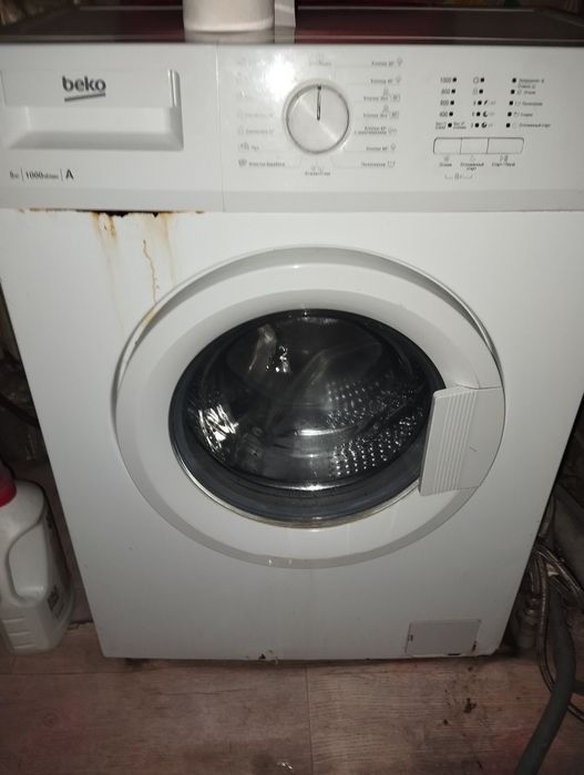 Машинка стирающая