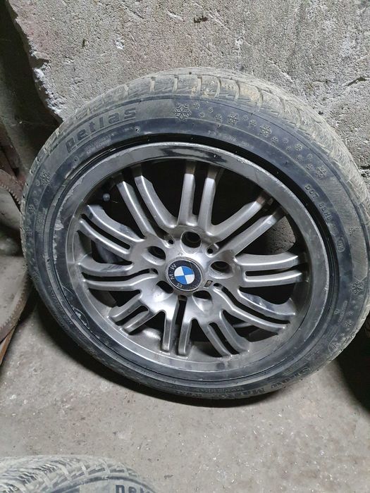 Гуми с  джанти за  BMW E46