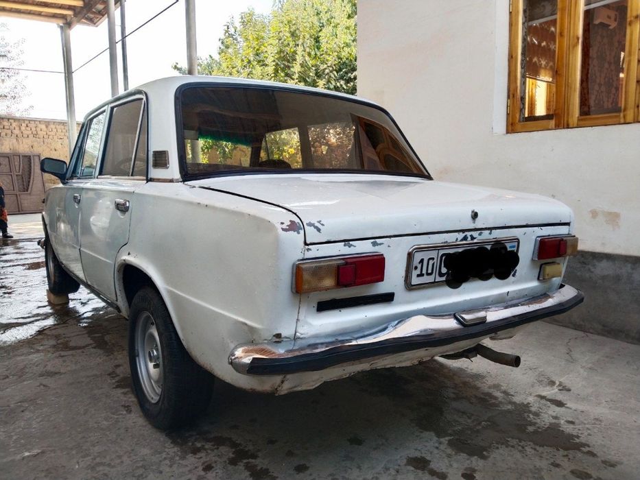 Vaz 21011 holati yaxshi
