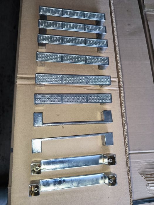 Продам мебельные ручки.