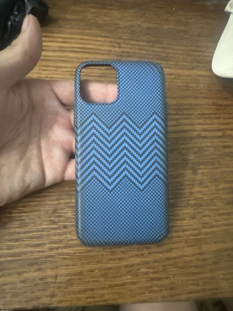 Iphone 11 pro chexol tekinga beraman