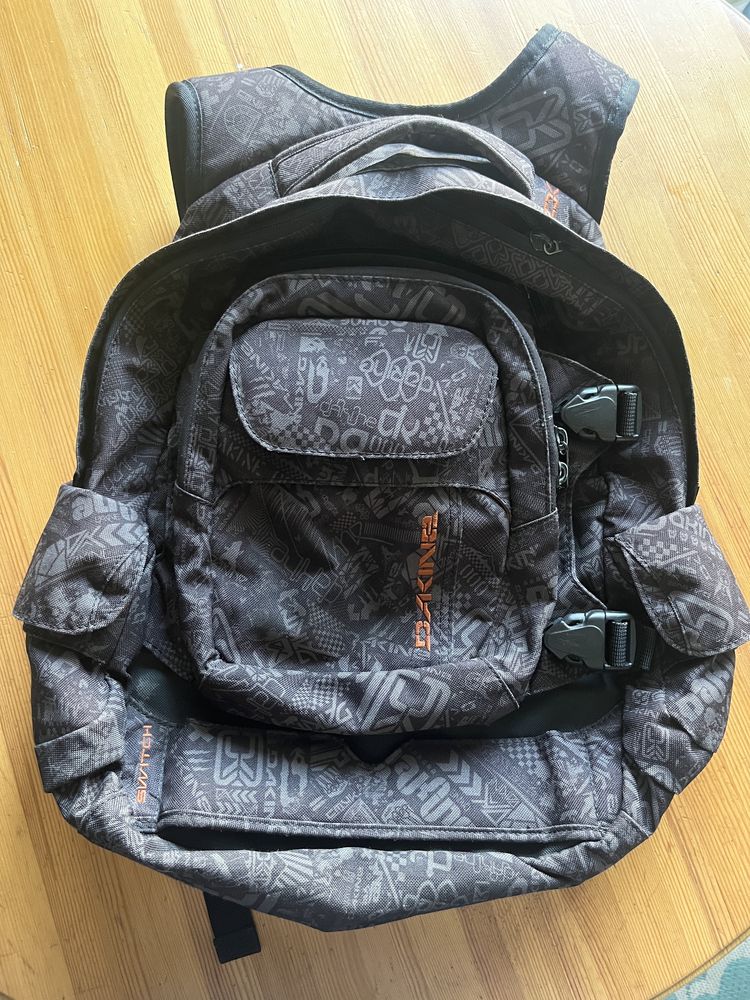 Раница Dakine 21l