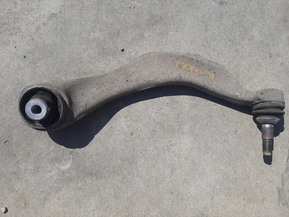 Brat bascula stanga fata 2.0 d bmw seria 5 f10 f11 de-en6082t5