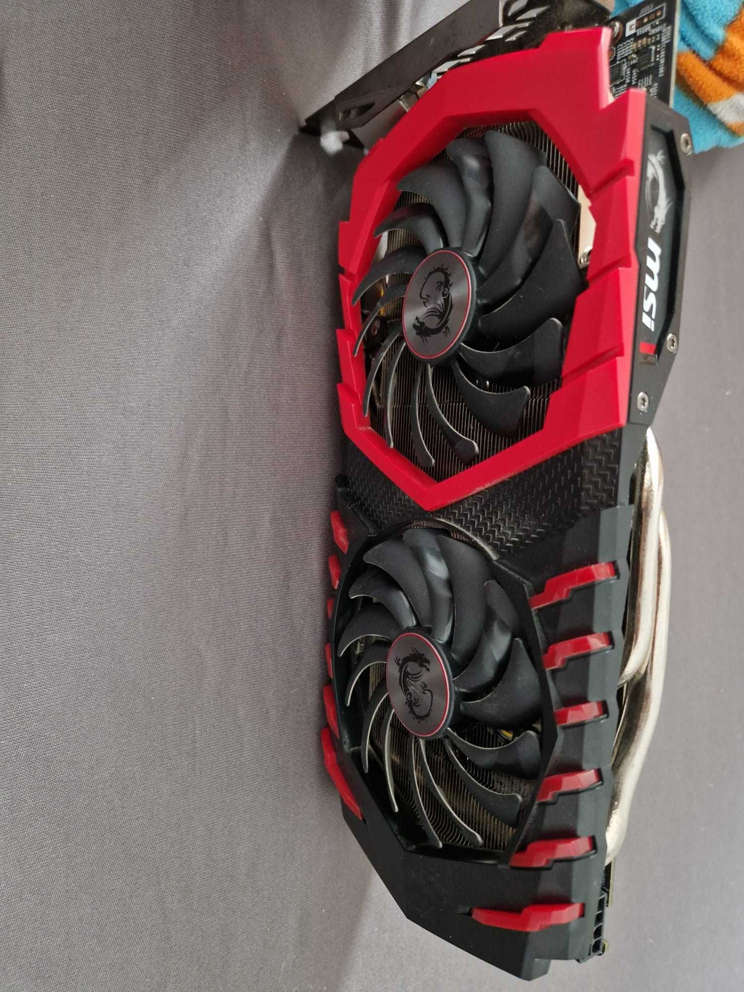 MSI RX 470 Gaming X 4G + 2 x 8 GB Kingston Fury Beast DDR4 2666 MHz