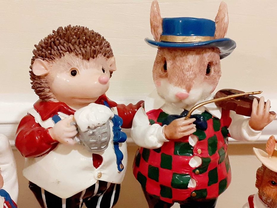 Красива сувенирна фигура "Еленската нощ"