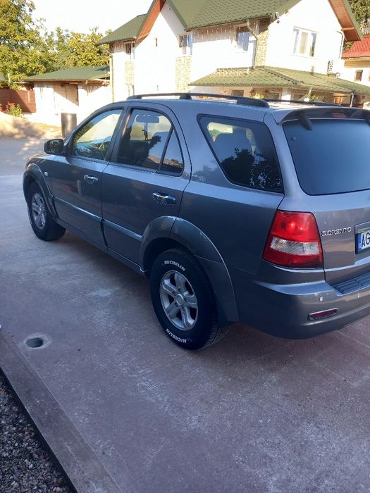 Vând kia sorrento Automata 2007 2,5
