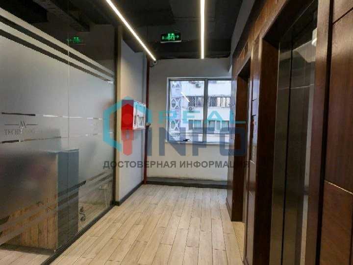 целый этаж в б/ц ул Афросиеб 735 кв (35 кв бонус), оплата за 700 кв