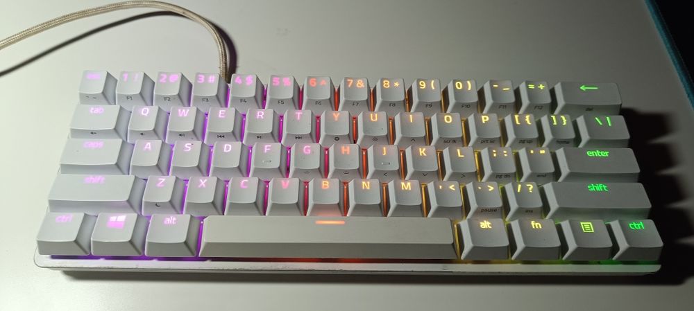 Vând Tastatură Razer Huntsman Mini, Albă, Mercury Edition