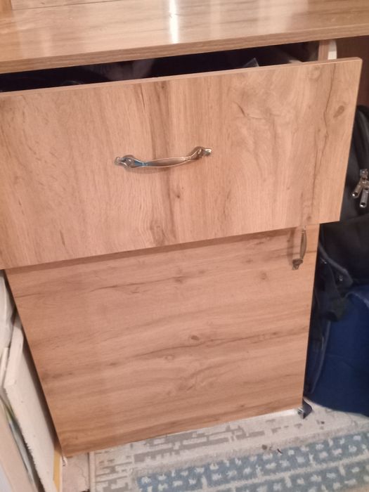 Мебель 2 еу сатылады