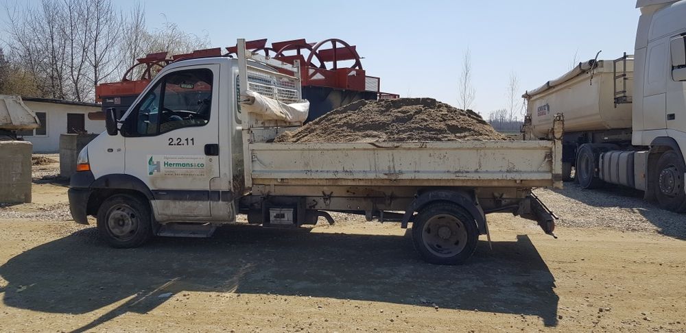 Nisip ,pietris, pamant la sac sau masina  de vanzare