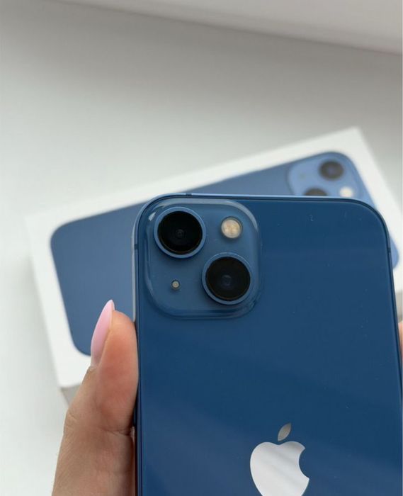 iPhone 13 128Gb с гарантией