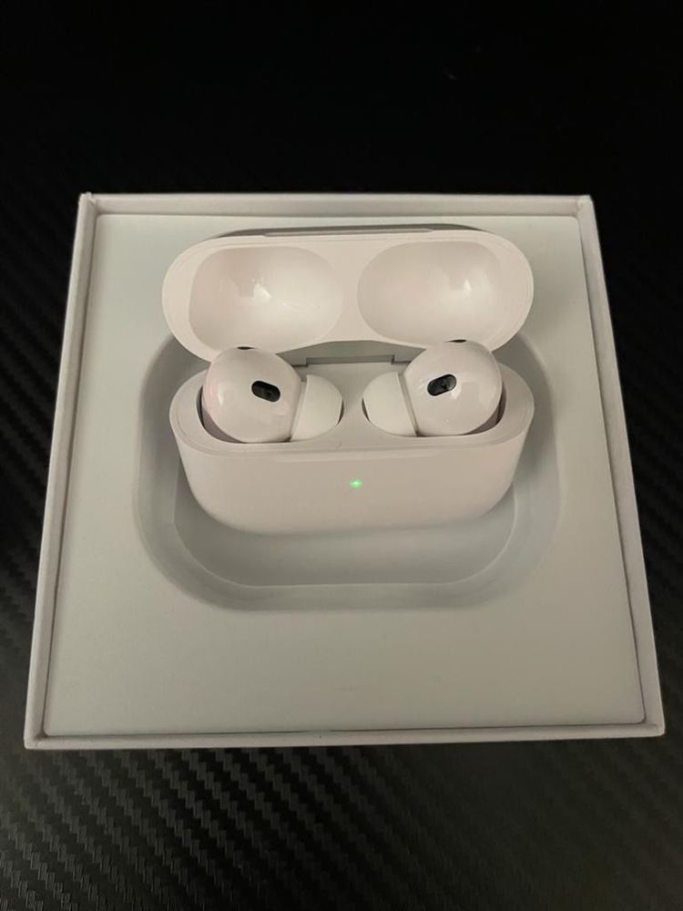 AirPods Pro 2, AirPods 3