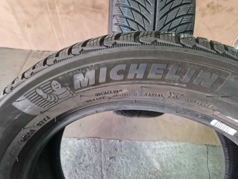 2 Michelin R18 215/55
зимни гуми 
DOT2523