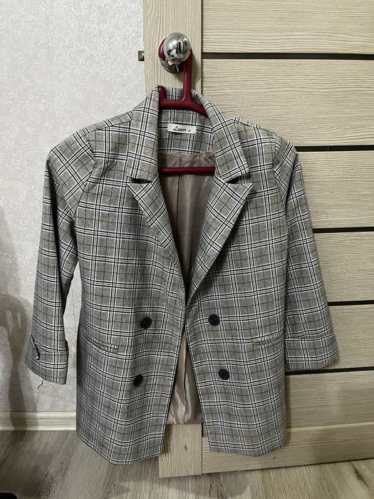 Пиджак в отличном состоянии