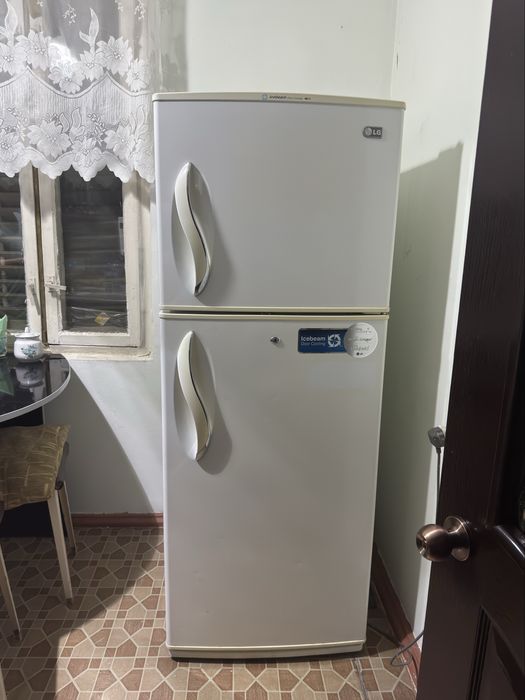 телевизор кондицеонер микровалновка холодильник