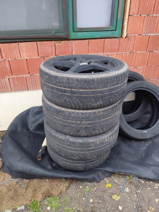 Vând jante R18 4 buc