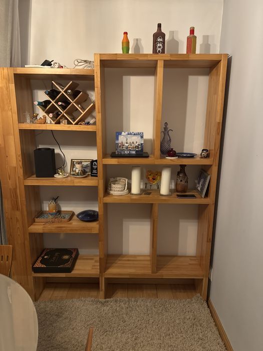 Деревянный шкаф (ручная работа).