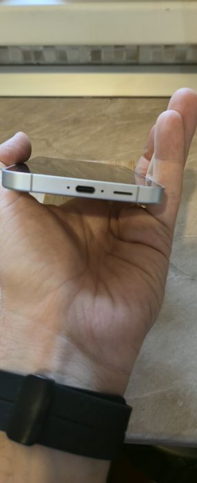 Samsung Galaxy S24 FE