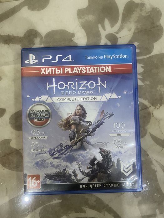 диск на ps4 Horizon zero down