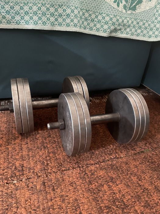 Продается гантели
