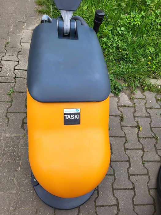 Masina de spalat pardoseli / Taski swingo 450B