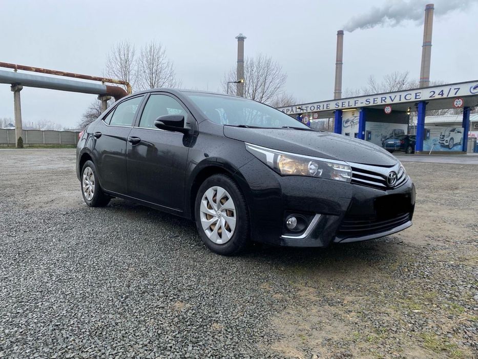 Vand Toyota Corolla 1.6 benzina automata