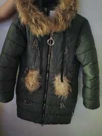 Продам зимнию куртку для девочек